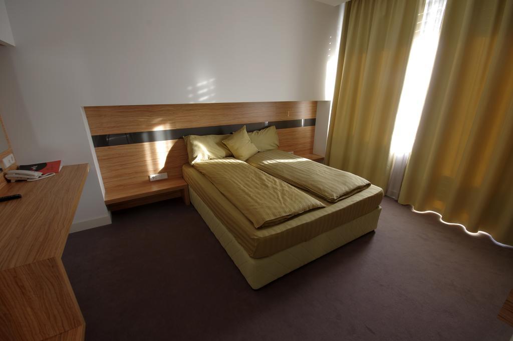 Hotel Mak Gabrovo Eksteriør bilde